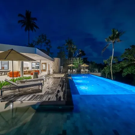 Treetop Vibes - Designer Villa Overlooking Ubuds Green Canyon